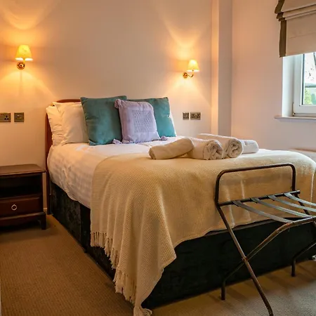 ローセィ ガース