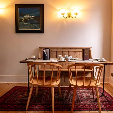 ローセィ ガース