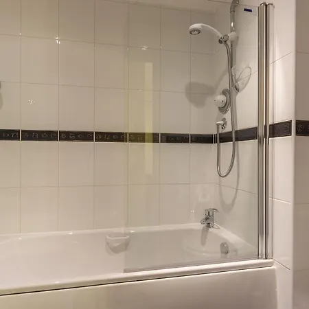 ゲストハウス ローセィ ガース